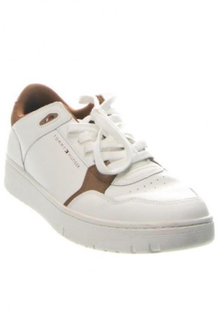 Férfi cipők
 Tommy Hilfiger, Méret 44, Szín Fehér, Ár 11 399 Ft