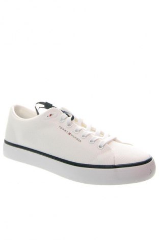 Férfi cipők
 Tommy Hilfiger, Méret 43, Szín Ekrü
, Ár 12 099 Ft