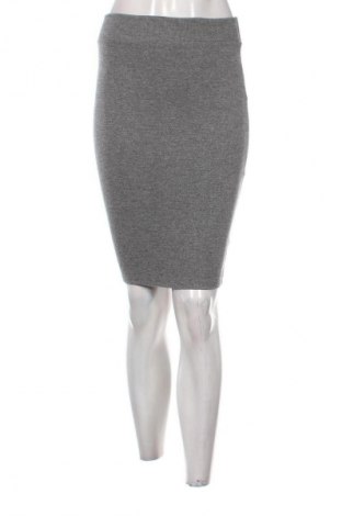 Пола Amisu, Размер S, Цвят Сив, Цена 5,11 €