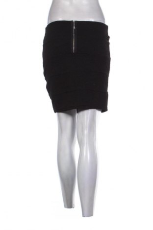 Пола Amisu, Размер S, Цвят Черен, Цена 2,04 €