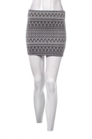 Rock Bershka, Größe M, Farbe Mehrfarbig, Preis € 5,00