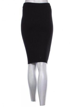 Пола Bik Bok, Размер S, Цвят Черен, Цена 8,89 €