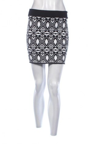 Sukně Clockhouse, Velikost M, Barva Vícebarevné, Cena  129,00 Kč