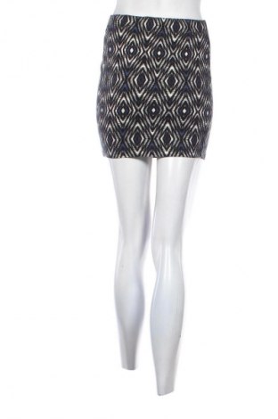 Пола Fb Sister, Размер S, Цвят Многоцветен, Цена 2,04 €