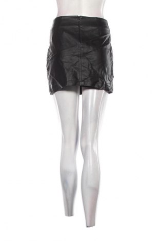 Пола Forever 21, Размер S, Цвят Черен, Цена 2,04 €