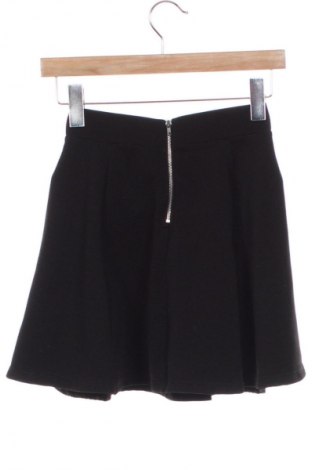 Пола H&M, Размер XS, Цвят Черен, Цена 4,09 €