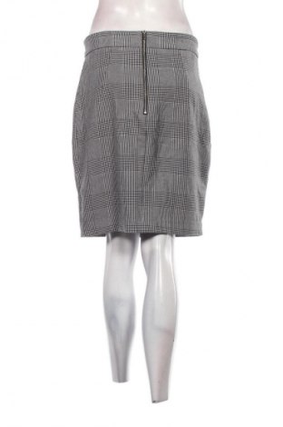 Sukně H&M, Velikost M, Barva Vícebarevné, Cena  49,00 Kč