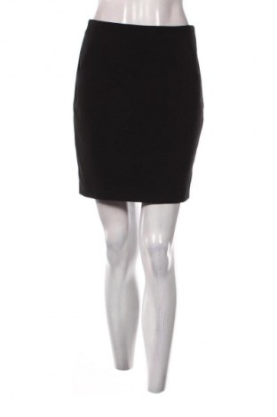 Пола H&M, Размер S, Цвят Черен, Цена 2,04 €