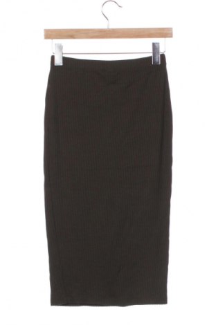 Пола H&M, Размер XXS, Цвят Зелен, Цена 4,80 €