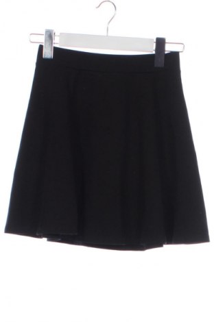 Пола H&M Divided, Размер XS, Цвят Черен, Цена 6,13 €