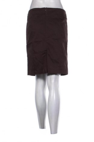 Пола Julia Bergovich, Размер M, Цвят Кафяв, Цена 2,04 €