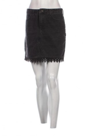 Пола Koton, Размер M, Цвят Черен, Цена 4,80 €