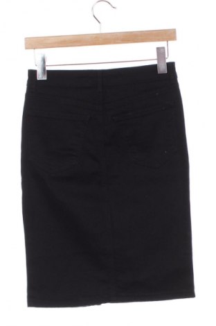 Spódnica LC Waikiki, Rozmiar XS, Kolor Czarny, Cena 16,99 zł