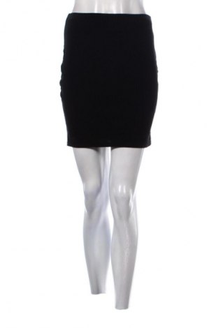 Пола New Look, Размер S, Цвят Черен, Цена 3,57 €