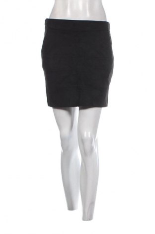 Spódnica ONLY, Rozmiar M, Kolor Czarny, Cena 12,99 zł