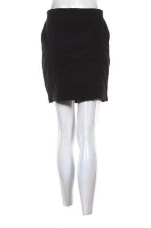 Пола Okay, Размер S, Цвят Черен, Цена 4,60 €