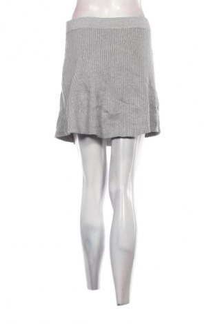 Пола Orsay, Размер M, Цвят Сив, Цена 2,04 €