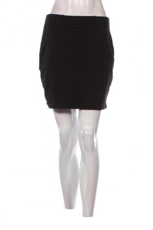 Sukně Pimkie, Velikost M, Barva Černá, Cena  99,00 Kč