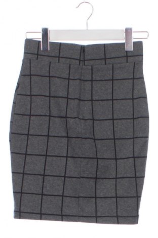 Пола Reserved, Размер XS, Цвят Многоцветен, Цена 9,63 €