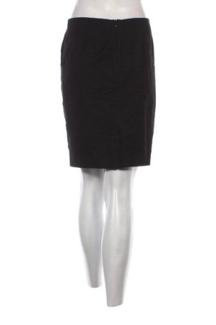 Пола Reserved, Размер S, Цвят Черен, Цена 8,18 €