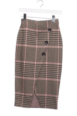 Пола Reserved, Размер XS, Цвят Многоцветен, Цена 11,60 €