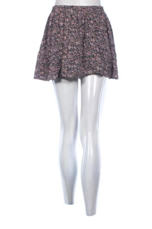 Пола Review, Размер S, Цвят Многоцветен, Цена 6,13 €