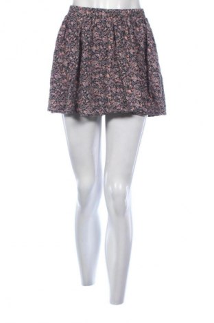 Пола Review, Размер S, Цвят Многоцветен, Цена 6,13 €