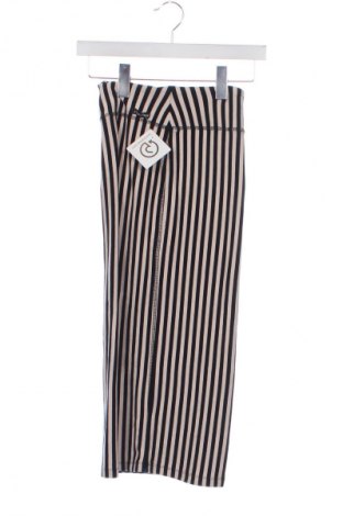 Пола River Island, Размер XXS, Цвят Многоцветен, Цена 7,60 €