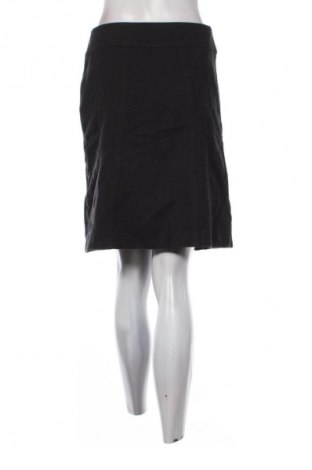 Пола St.Emile, Размер S, Цвят Черен, Цена 9,71 €