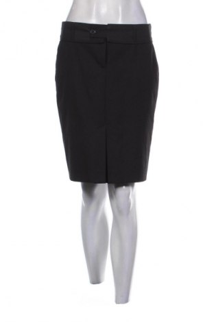 Пола Tatuum, Размер M, Цвят Черен, Цена 6,13 €