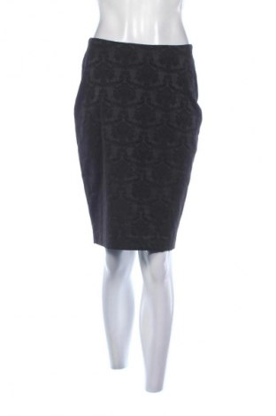 Пола Tatuum, Размер S, Цвят Черен, Цена 6,64 €