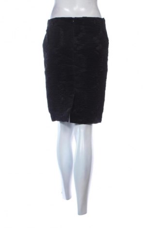 Пола Unbranded, Размер M, Цвят Черен, Цена 4,09 €