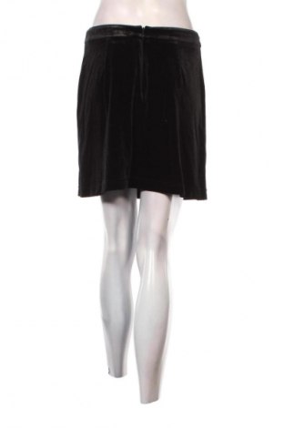 Пола Unbranded, Размер M, Цвят Черен, Цена 4,60 €