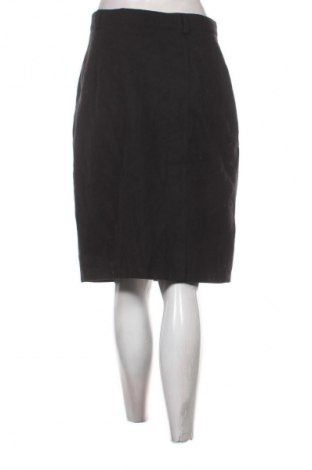 Пола Unbranded, Размер M, Цвят Черен, Цена 2,04 €