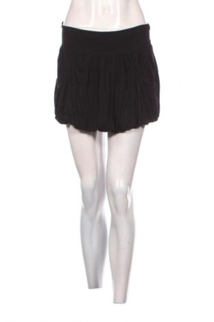 Пола Unbranded, Размер M, Цвят Черен, Цена 2,04 €