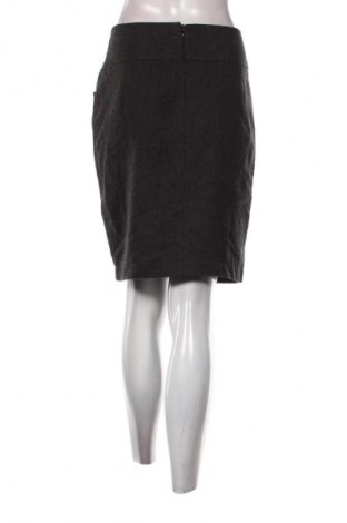 Пола Unbranded, Размер M, Цвят Сив, Цена 2,04 €