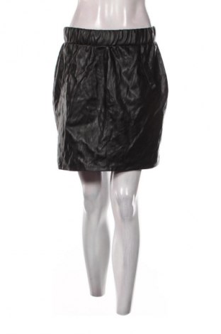 Пола Unbranded, Размер M, Цвят Черен, Цена 2,04 €