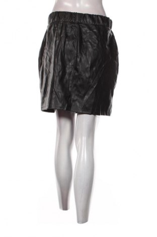 Пола Unbranded, Размер M, Цвят Черен, Цена 2,04 €