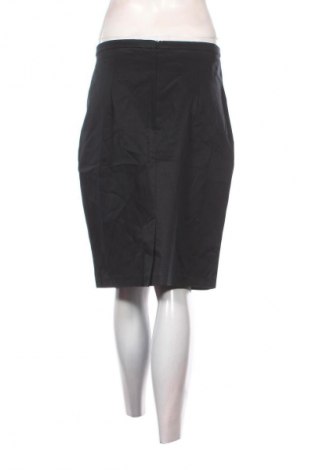 Пола United Colors Of Benetton, Размер M, Цвят Черен, Цена 2,04 €