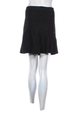 Пола VILA, Размер M, Цвят Черен, Цена 3,06 €