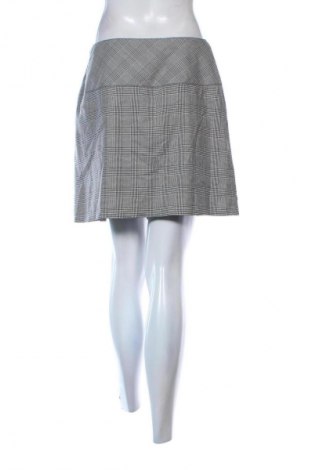 Пола Yessica, Размер M, Цвят Многоцветен, Цена 4,09 €