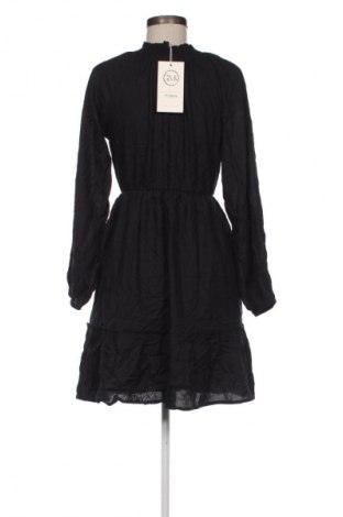 Рокля About You, Размер M, Цвят Черен, Цена 9,20 €