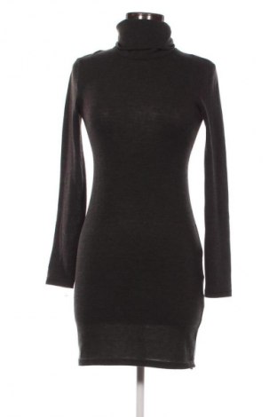 Рокля Amisu, Размер S, Цвят Кафяв, Цена 4,80 €