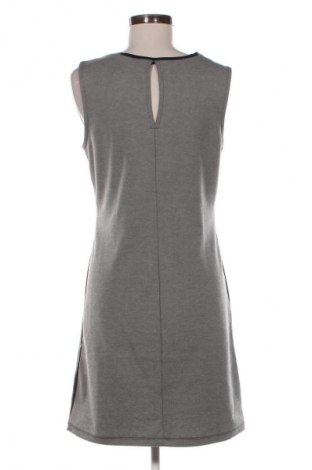 Šaty  Aniston, Velikost M, Barva Vícebarevné, Cena  149,00 Kč