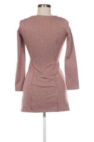 Šaty  Bershka, Velikost XS, Barva Vícebarevné, Cena  89,00 Kč