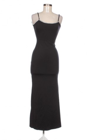 Рокля Bershka, Размер S, Цвят Черен, Цена 8,18 €
