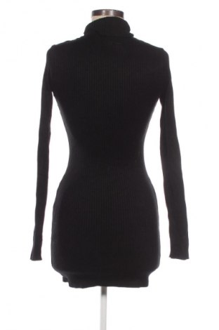 Kleid Bershka, Größe S, Farbe Schwarz, Preis € 10,99