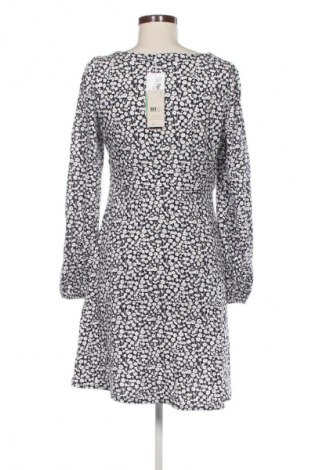 Рокля Boden, Размер M, Цвят Многоцветен, Цена 44,99 €