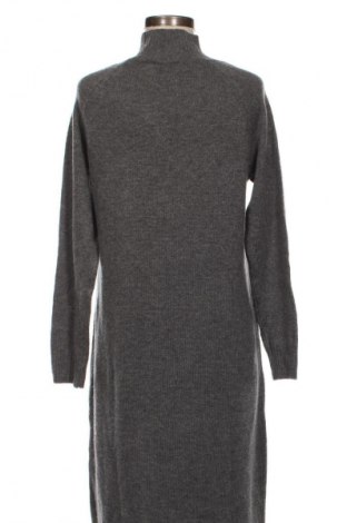 Ruha Cartoon, Méret XL, Szín Szürke, Ár 3 489 Ft