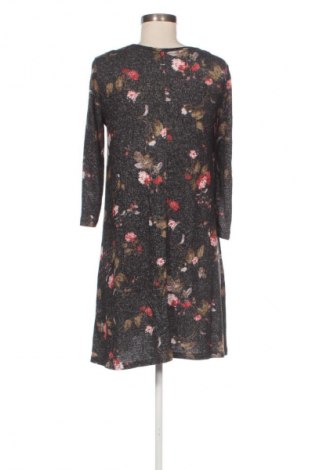 Рокля Clockhouse, Размер XS, Цвят Многоцветен, Цена 3,57 €